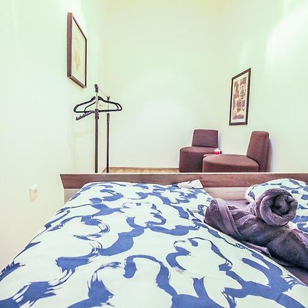 Disc Cozy Rooms In Liesing Vienna Exterior photo