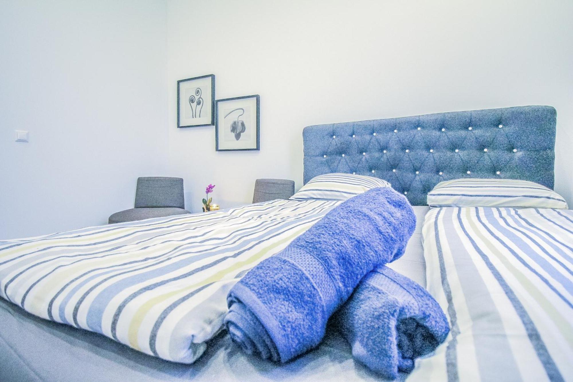 Disc Cozy Rooms In Liesing Vienna Exterior photo