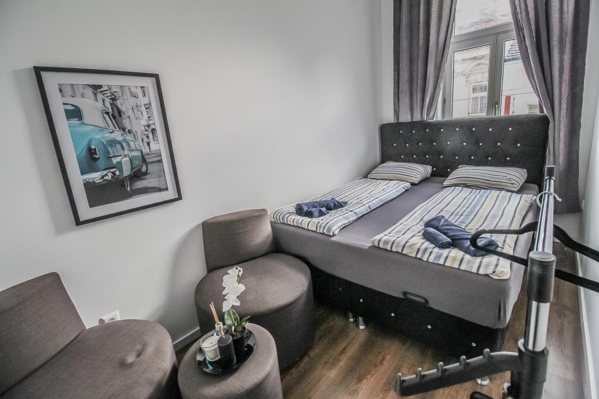 Disc Cozy Rooms In Liesing Vienna Exterior photo
